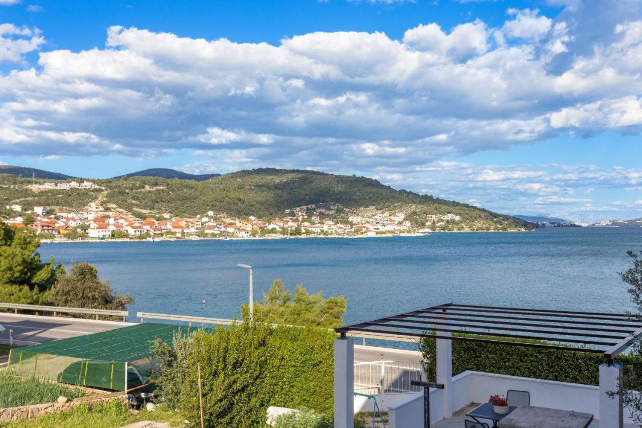 Apartments By The Sea Poljica, Trogir - 19316 Marina Zewnętrze zdjęcie
